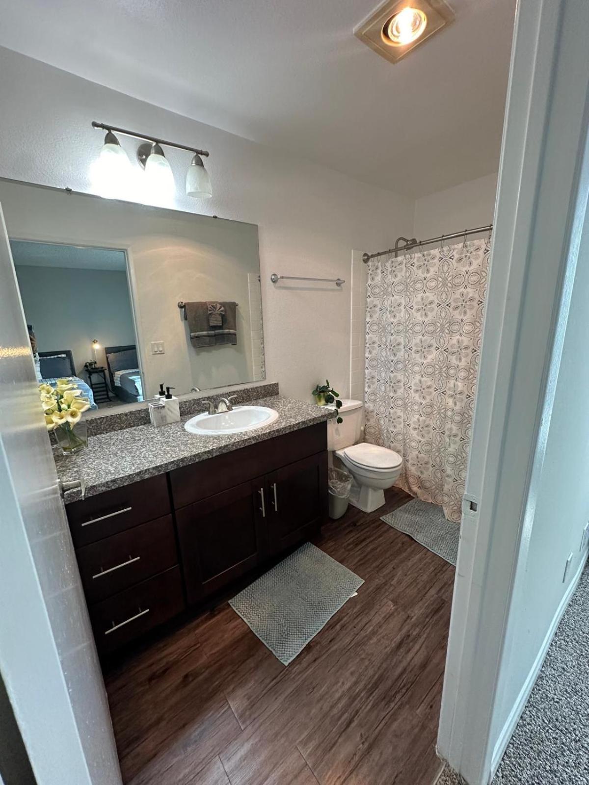 Incredible Two Bedroom Hollywood Apartments Free Parking Los Angeles Extérieur photo