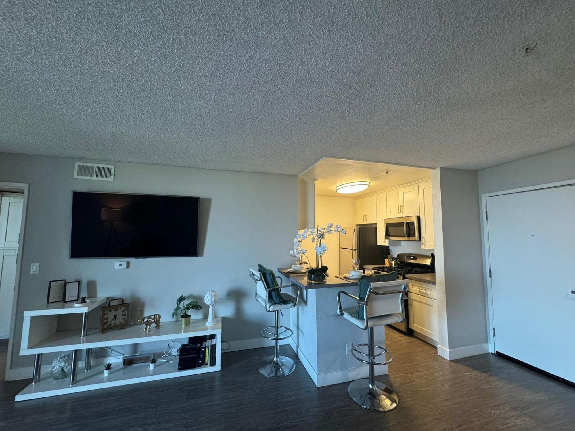 Incredible Two Bedroom Hollywood Apartments Free Parking Los Angeles Extérieur photo