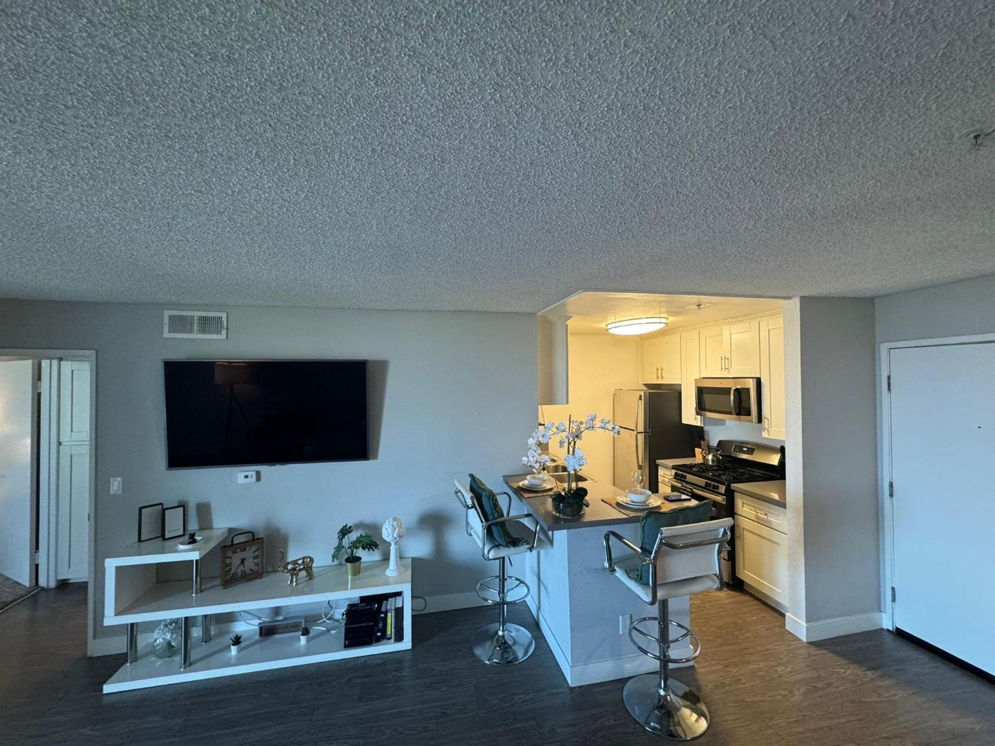 Incredible Two Bedroom Hollywood Apartments Free Parking Los Angeles Extérieur photo